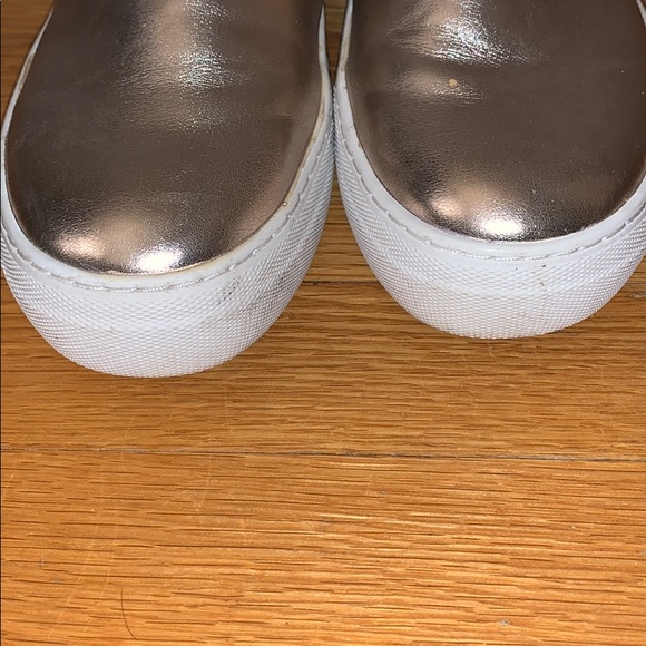 Steve Madden Metallic Rose Gold Slip on Sneakers - Picture 6 of 7